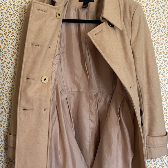 Victoria's Secret Classic Tan Trench Coat - Picture 5 of 6